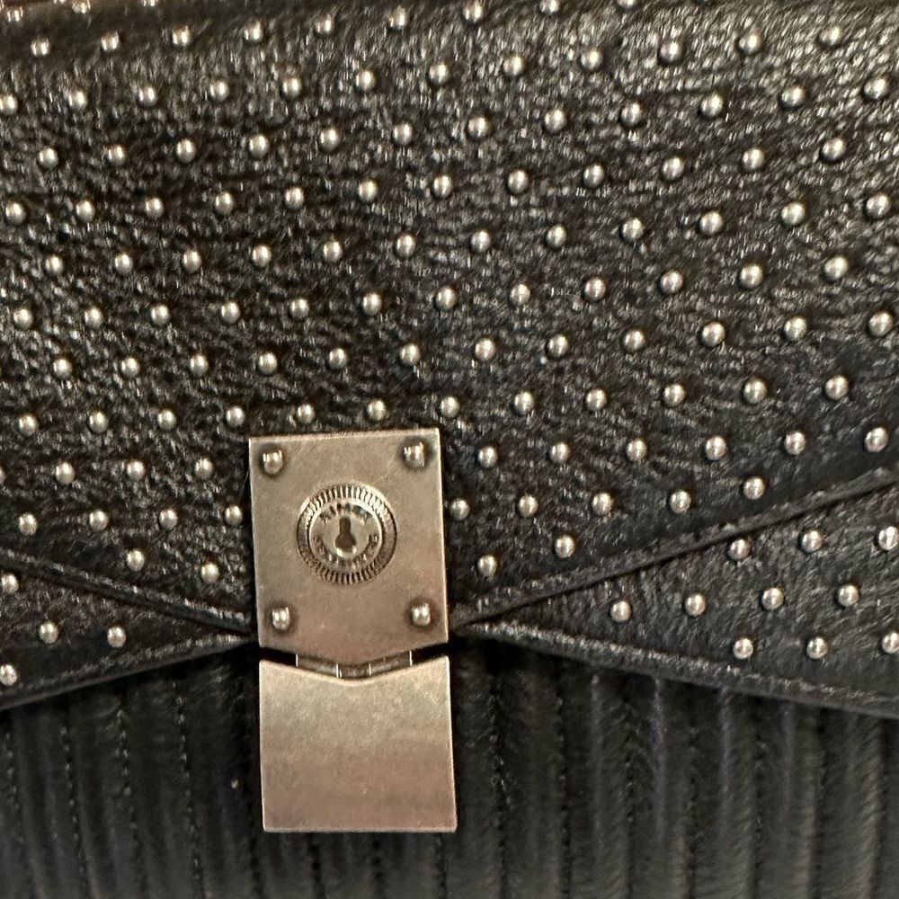 AIMEE KESTENBERG BLACK AND SILVER
CROSSBODY LEATHER HANDBAG - Picture 2 of 6